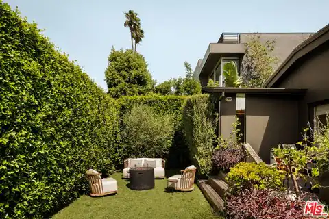 712 Nowita Pl, Venice, CA 90291 — photo 2