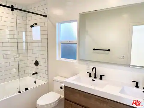 5222 Whitsett Ave #2, Valley Village, CA 91607 — photo 11