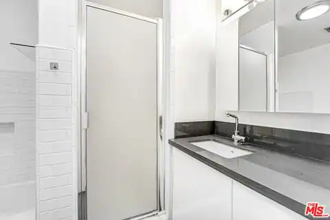 919 N Alfred St #204, West Hollywood, CA 90069 — photo 10