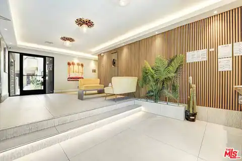 919 N Alfred St #204, West Hollywood, CA 90069 — photo 3
