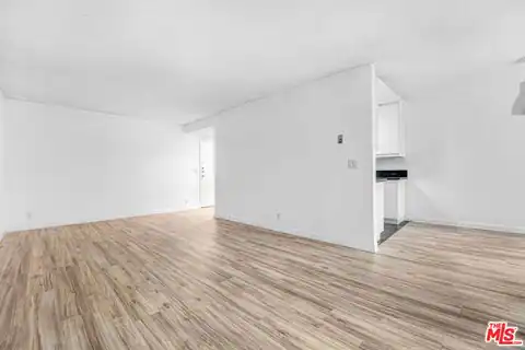 919 N Alfred St #204, West Hollywood, CA 90069 — photo 4