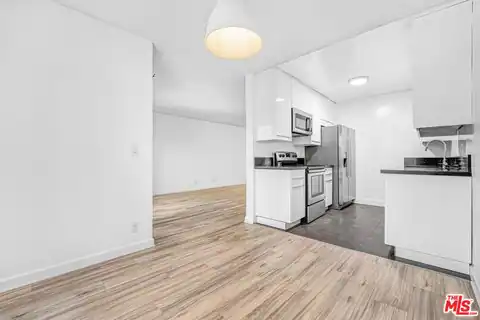 919 N Alfred St #204, West Hollywood, CA 90069 — photo 5