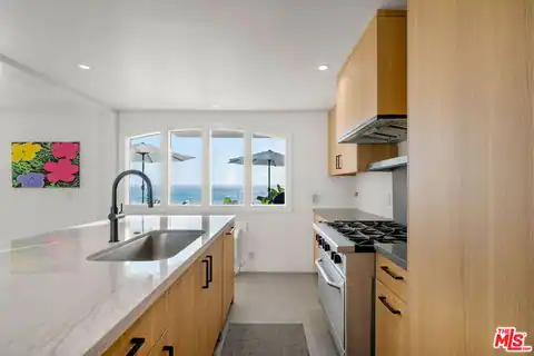 1337 Gaviota Dr, Laguna Beach, CA 92651 — photo 7