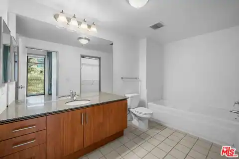330 W 11th St #406, Los Angeles, CA 90015 — photo 56