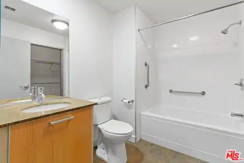 645 W 9th St #607, Los Angeles, CA 90015 — photo 13