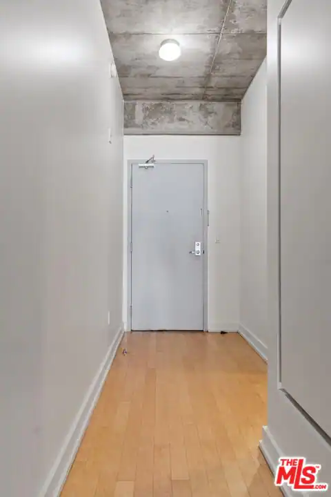 645 W 9th St #607, Los Angeles, CA 90015 — photo 2