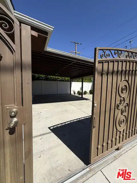 7038 Alcove Ave, North Hollywood, CA 91605 — photo 2