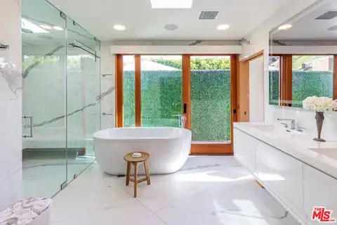 23018 Pacific Coast Hwy, Malibu, CA 90265 — photo 25