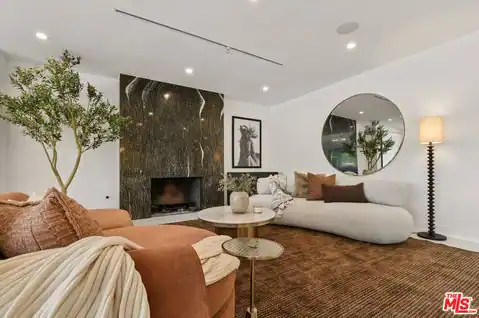 4423 Bergamo Dr, Los Angeles, CA 91436 — photo 11
