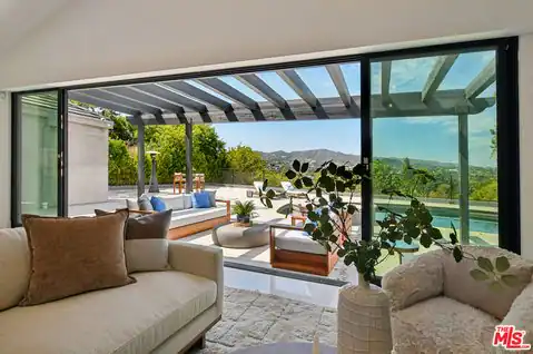 4423 Bergamo Dr, Los Angeles, CA 91436 — photo 18
