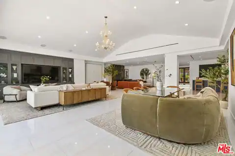 4423 Bergamo Dr, Los Angeles, CA 91436 — photo 19