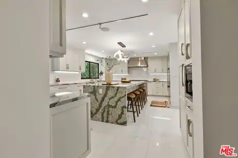 4423 Bergamo Dr, Los Angeles, CA 91436 — photo 23