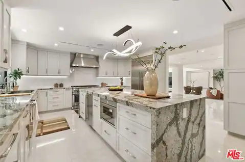 4423 Bergamo Dr, Los Angeles, CA 91436 — photo 24