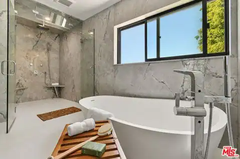 4423 Bergamo Dr, Los Angeles, CA 91436 — photo 39