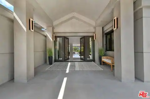 4423 Bergamo Dr, Los Angeles, CA 91436 — photo 4