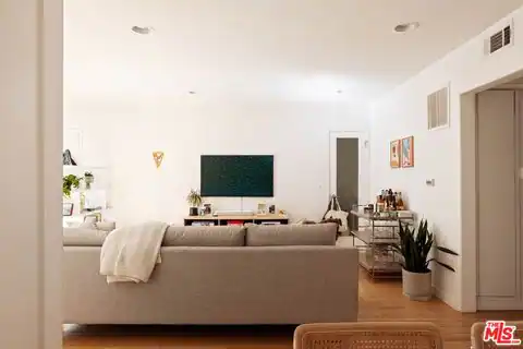 550 N Croft Ave #2, Los Angeles, CA 90048 — photo 10
