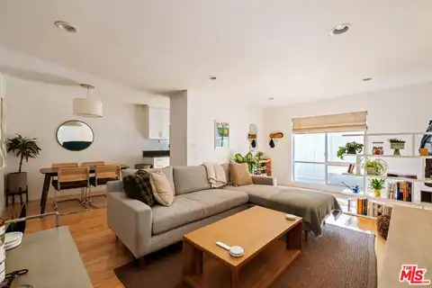 550 N Croft Ave #2, Los Angeles, CA 90048 — photo 2