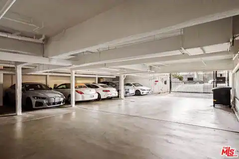 550 N Croft Ave #2, Los Angeles, CA 90048 — photo 26