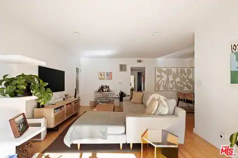 550 N Croft Ave #2, Los Angeles, CA 90048 — photo 8