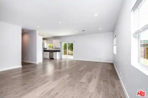 19218 Lanark, Reseda, CA 91335 — photo 11