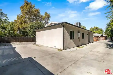 19218 Lanark, Reseda, CA 91335 — photo 4