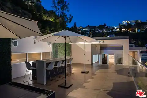1489 Stebbins Ter, West Hollywood, CA 90069 — photo 22