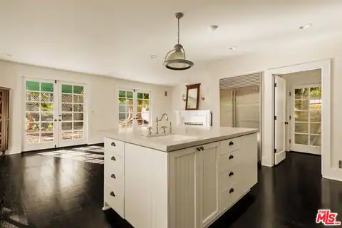 1537 N Orange Grove Ave, Los Angeles, CA 90046 — photo 5