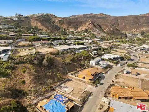1183 Lachman Ln, Pacific Palisades, CA 90272 — photo 15