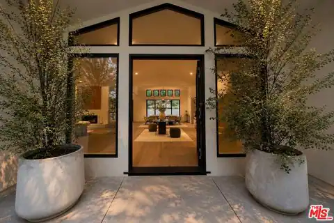 12160 Laurel Terrace Dr, Studio City, CA 91604 — photo 4