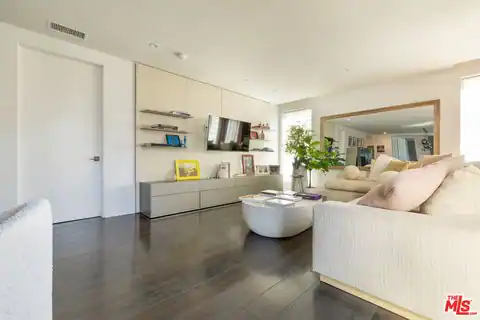 411 S Hamel Rd #407, Los Angeles, CA 90048 — photo 2