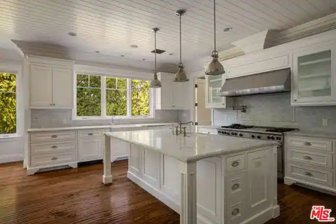 117 S Burlingame Ave, Los Angeles, CA 90049 — photo 25