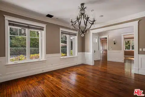 117 S Burlingame Ave, Los Angeles, CA 90049 — photo 29