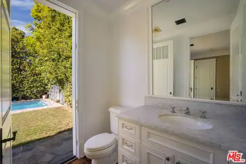 117 S Burlingame Ave, Los Angeles, CA 90049 — photo 60