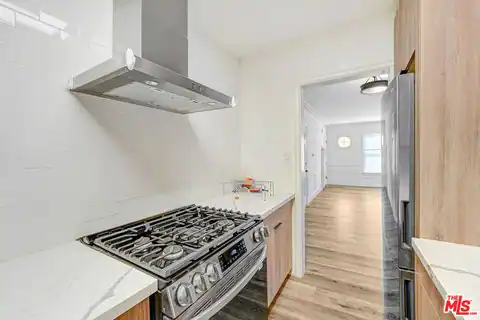 308 S Reeves Dr #D, Beverly Hills, CA 90212 — photo 6