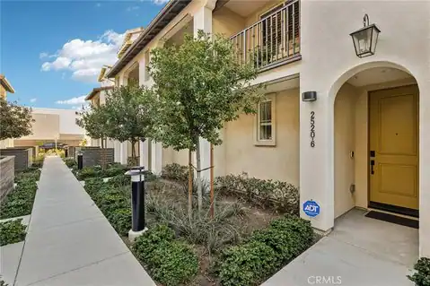 2520 Valentina #6, Commerce, CA 90040 — photo 2