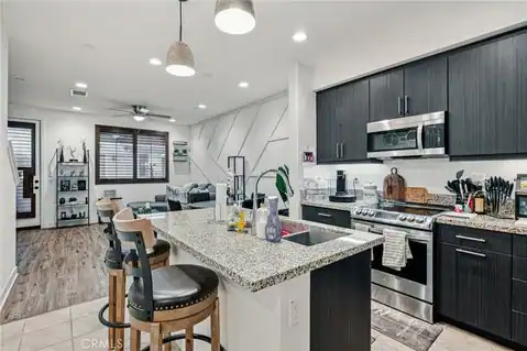 2520 Valentina #6, Commerce, CA 90040 — photo 8