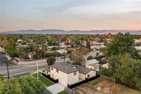 17852 Saticoy Street, Reseda, CA 91335 — photo 28