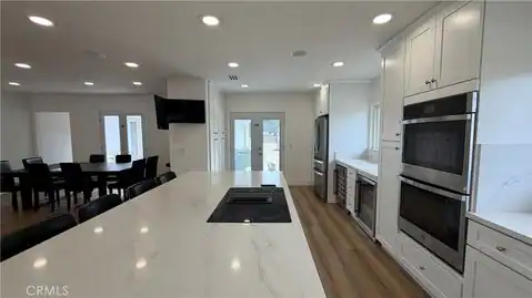 5855 Shirley Avenue, Tarzana, CA 91356 — photo 12