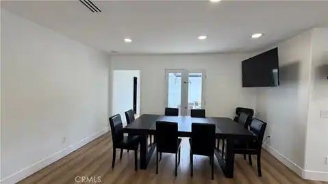 5855 Shirley Avenue, Tarzana, CA 91356 — photo 14