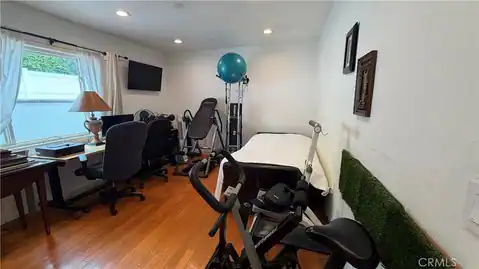 5855 Shirley Avenue, Tarzana, CA 91356 — photo 18