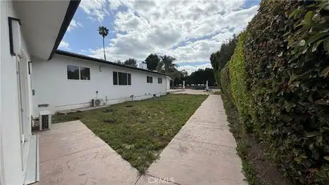 5855 Shirley Avenue, Tarzana, CA 91356 — photo 26