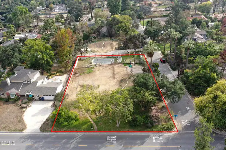 1808 E Altadena Drive, Altadena, CA 91001