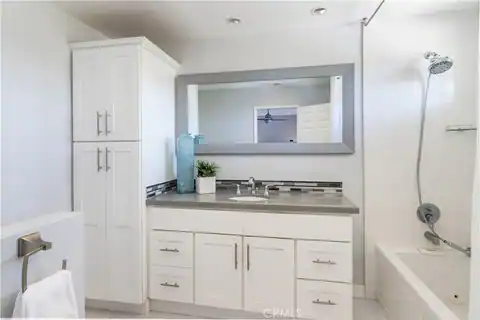 4327 Freedom #5, Calabasas, CA 91302 — photo 13