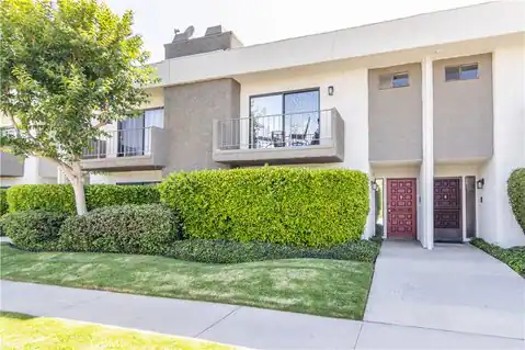 4327 Freedom #5, Calabasas, CA 91302 — photo 2