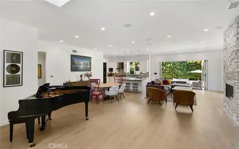 5541 Matilija Avenue, Sherman Oaks, CA 91401 — photo 5