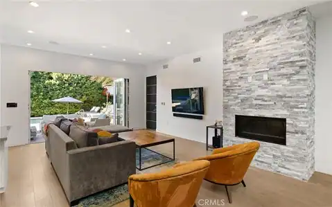 5541 Matilija Avenue, Sherman Oaks, CA 91401 — photo 7
