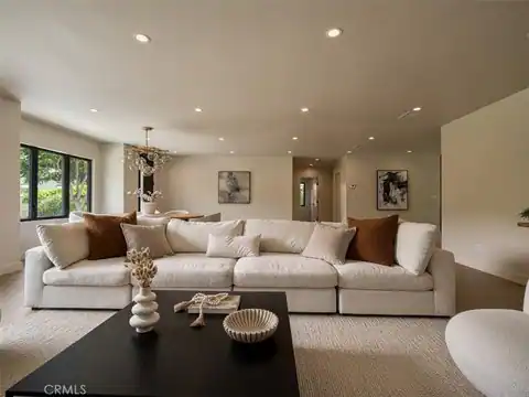 4819 Genesta Avenue, Encino, CA 91316 — photo 11