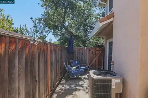 1002 Pinehurst Ct, Concord, CA 94521 — photo 28