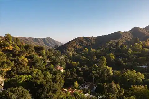 2971 Saint Gregory Road, Glendale, CA 91206 — photo 10