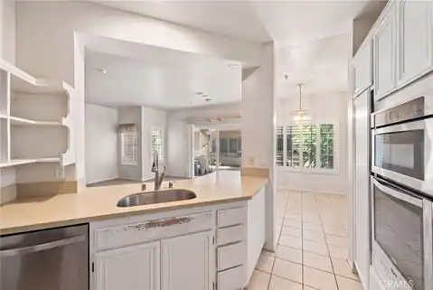 14021 Lemoli, Hawthorne, CA 90250 — photo 4